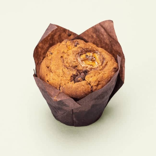 banana chocolate chip muffin